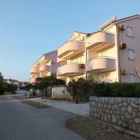 Apartment Jurja Povljana Dış mekan fotoğraf