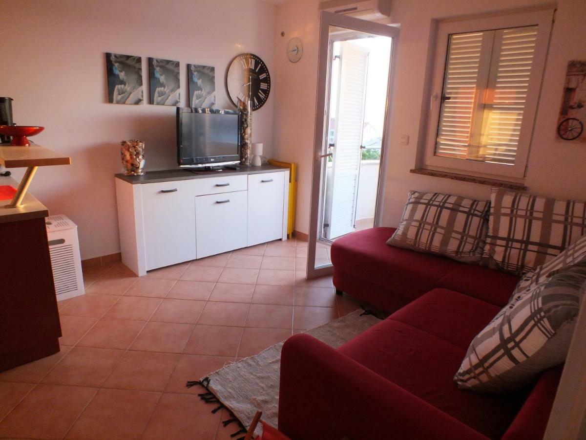 Apartment Jurja Povljana Dış mekan fotoğraf